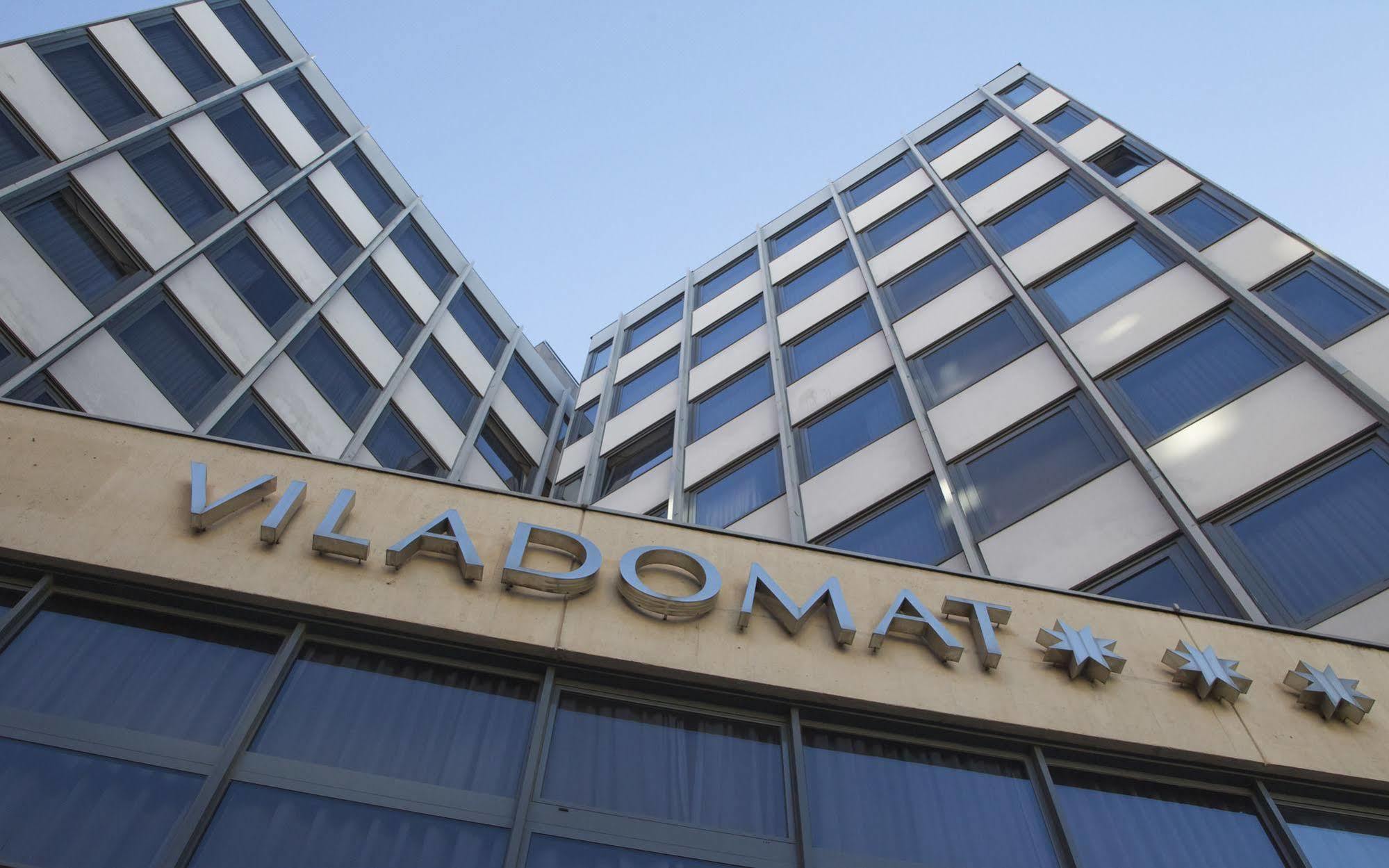 Viladomat Hotell 3*